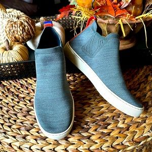 RETIRED Rothy's Chelsea Boot Womens High
Top Sneaker Fog Melange Gray Size 8